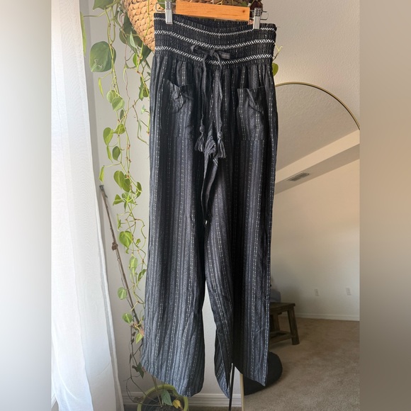 Rewash Black and White Two-Piece Set - Women Pants & Jumpsuits - Picture 11 of 11